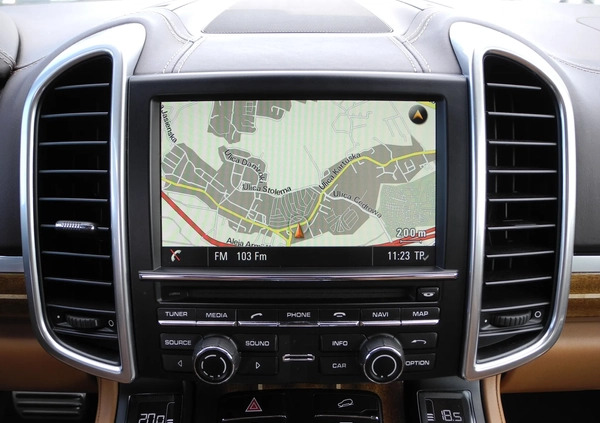 Porsche Cayenne cena 204999 przebieg: 222000, rok produkcji 2014 z Kalisz Pomorski małe 277